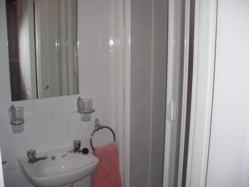 Marian Guest House Dublin Room photo